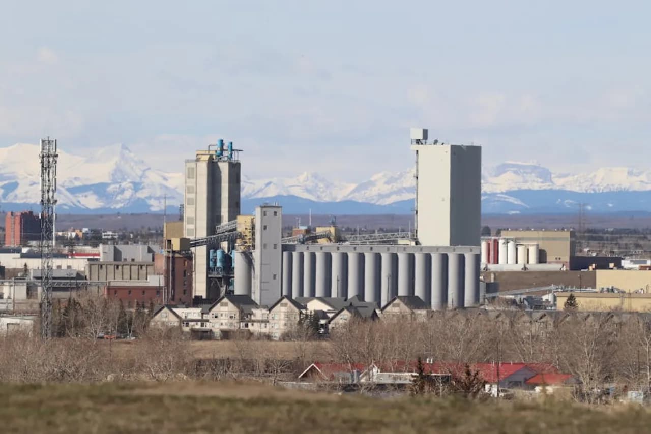 Vue de Lethbridge, Alberta, Canada — vente, location et installation de clôtures par Fenced.ca