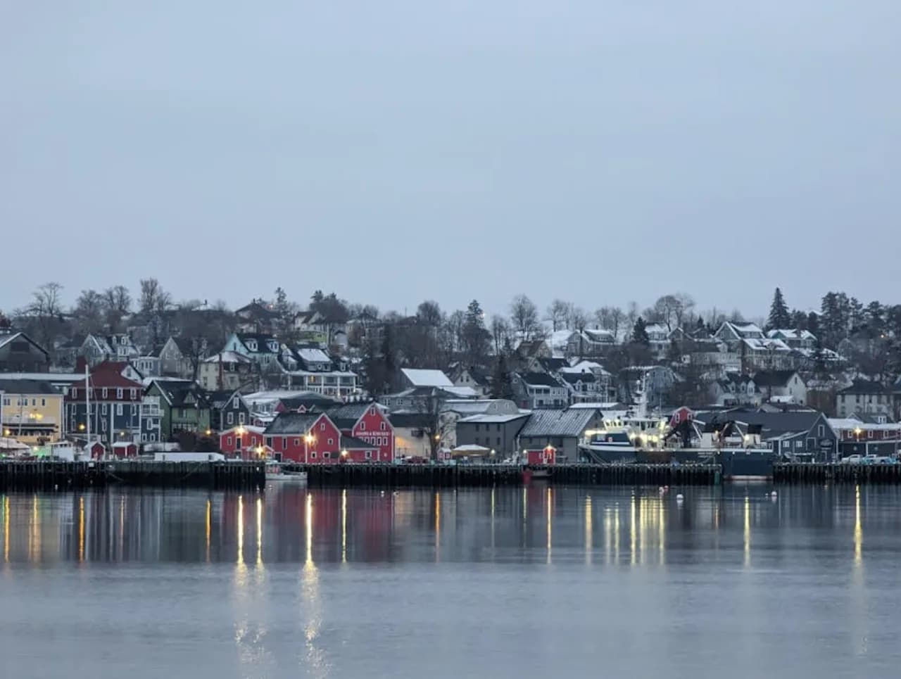 Vue de Sydney, Nova Scotia, Canada — vente, location et installation de clôtures par Fenced.ca