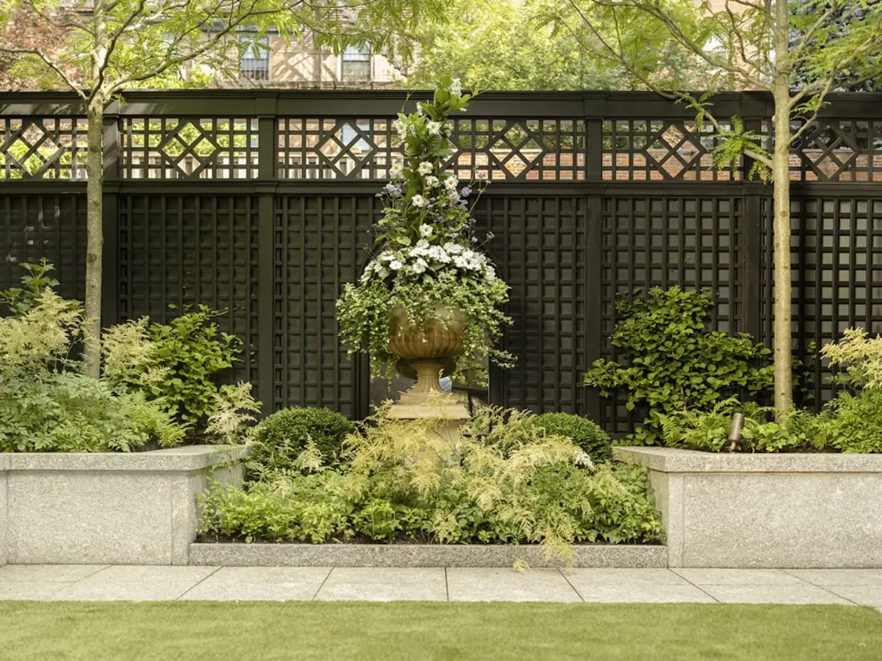 Clôture de jardin et treillis — Fenced.ca