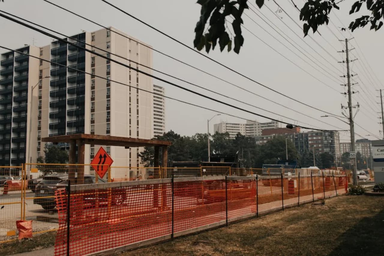 Clôture à silt — Fenced.ca